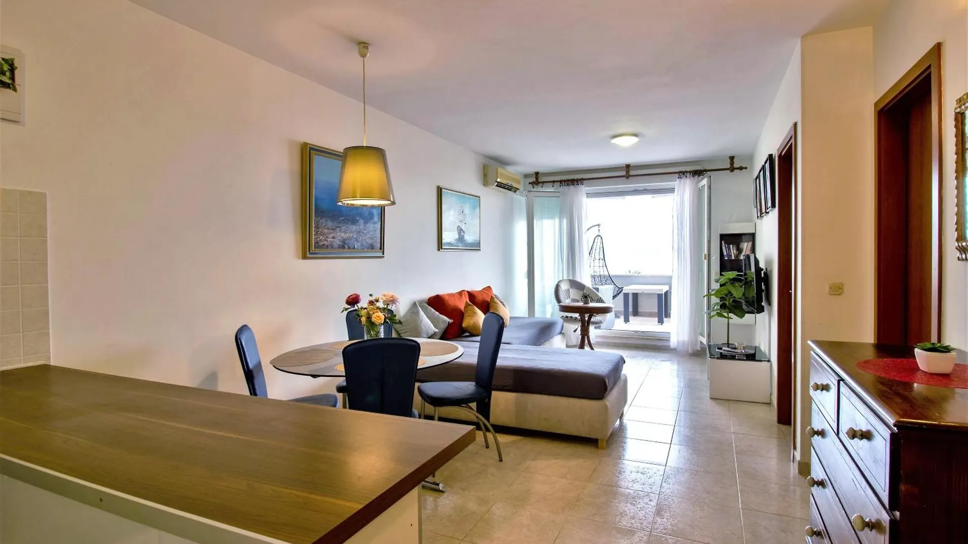 Split Znjan Sea View Apartment 2&2 Guest