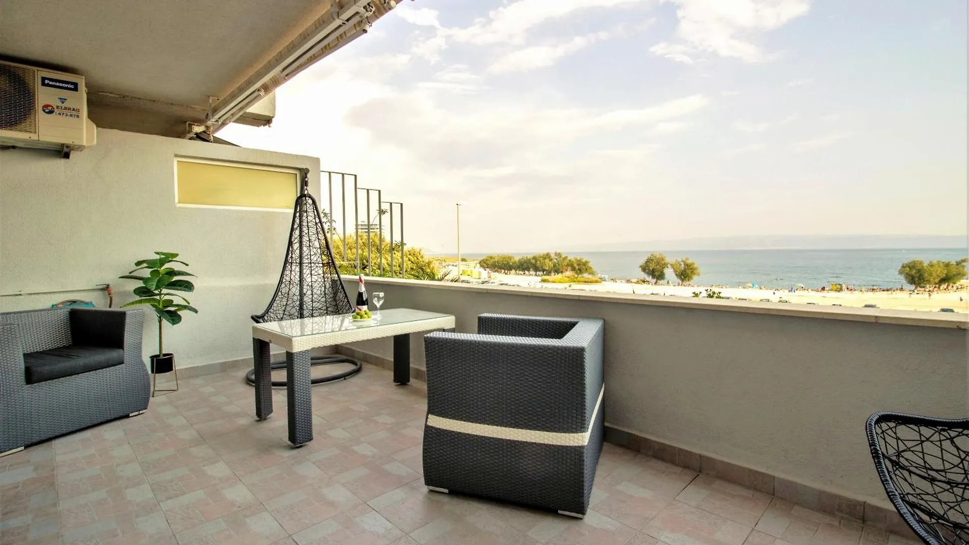 Split Znjan Sea View Apartment 2&2 Guest